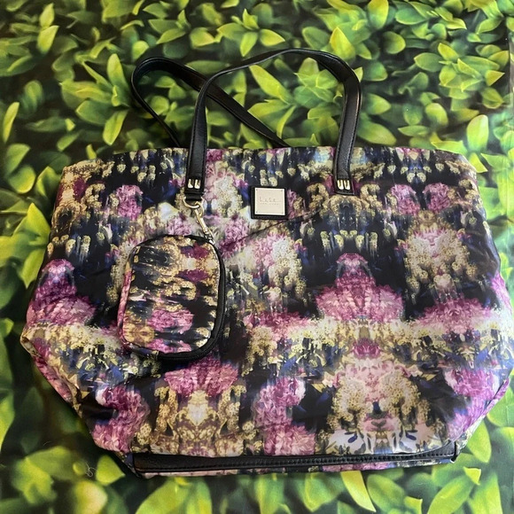 NICOLE Miller City Life Tote, Preowned - Picture 2 of 10